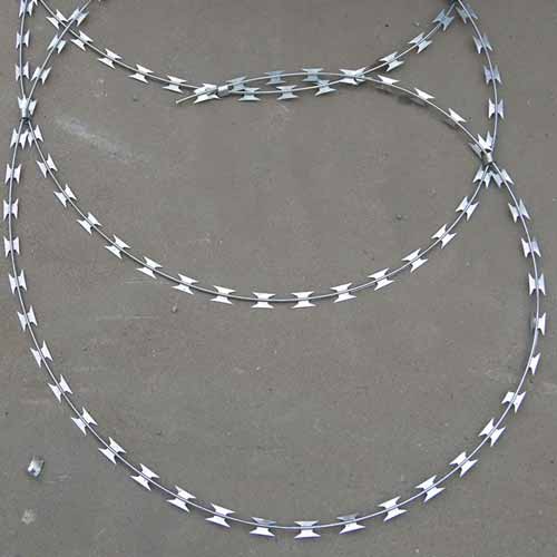 High Quality 500MM Blade Razor Barbed Wire BTO-22 CBT-65 Single Razor for Fence Good Price