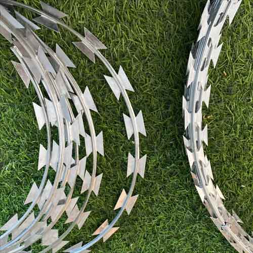 Nato Hot Selling Cheap Price Free Samples Galvanized Razor Barbed Wire Mesh Razor Fence Wire For Nigeria